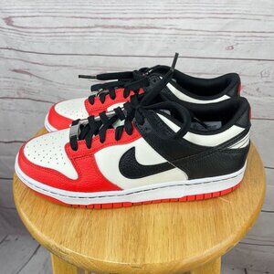 Nike Dunk Low EBM NBA 75 Anniversary Chicago Chile Red (GS) DO6288-100 Size‎ 6Y